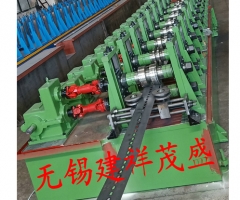 抗震支架成型機(jī)設(shè)備