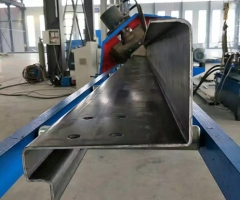 立體浪板成型設(shè)備