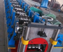 立體浪板成型設(shè)備