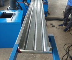 立體浪板成型設(shè)備