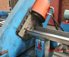 蘇州汽車(chē)橫縱梁成型設(shè)備