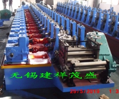 梯邊電纜橋架成型設(shè)備