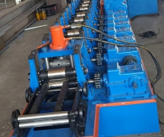 梯邊電纜橋架成型設(shè)備