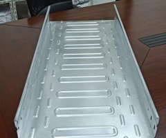 弱電橋架成型設(shè)備