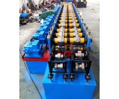 電梯門板成型設(shè)備