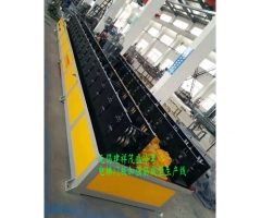 電梯門板成型設(shè)備