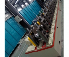 電梯立柱成型設(shè)備