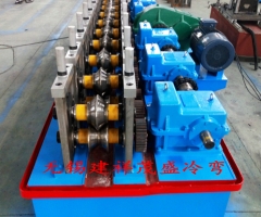 電梯立柱成型設(shè)備