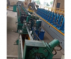 電梯門板加強(qiáng)筋成型設(shè)備