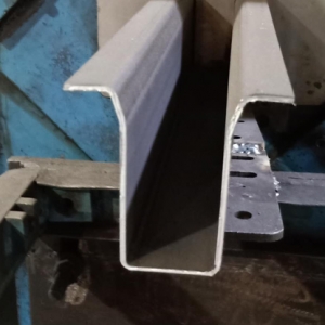 綜合管廊支架成型設(shè)備