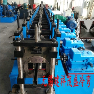 光伏支架成型機(jī)