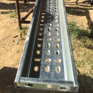 腳踏板成型設(shè)備