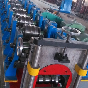 立體浪板成型設(shè)備