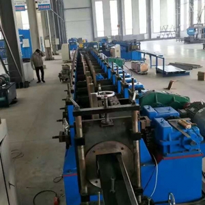 立體浪板成型設(shè)備