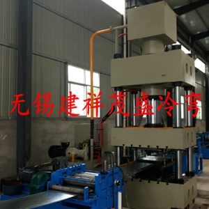 公路護(hù)欄板成型設(shè)備