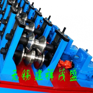 高速公路護欄成型機