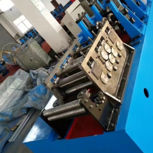 超市貨架成型機(jī)