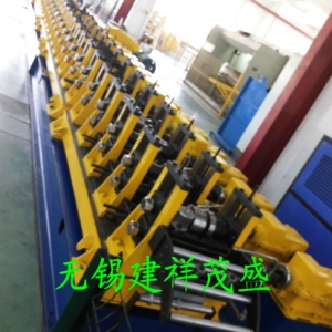 裝配式電纜橋架成型設(shè)備