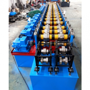 電梯門板成型設(shè)備