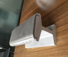 不銹鋼導(dǎo)軌成型機(jī)