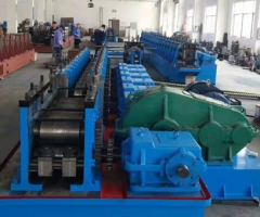 不銹鋼導(dǎo)軌成型機(jī)