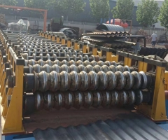 鋼板倉成型設(shè)備