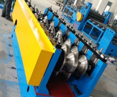 護欄板矯正機設備