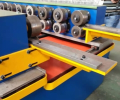 倉儲(chǔ)貨架成型機(jī)