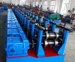 立體浪板成型設(shè)備