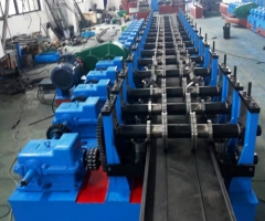 立體浪板成型設(shè)備