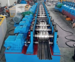 立體浪板成型設(shè)備