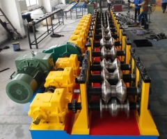 兩波護欄板設備