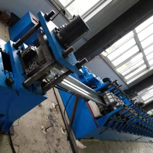 立體浪板成型設(shè)備