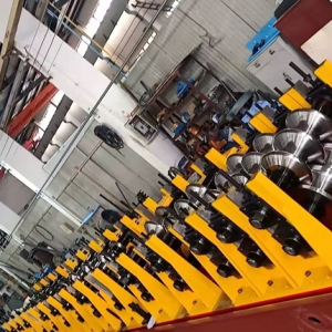 江陰三波護欄板成型設(shè)備