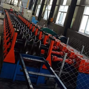 宜興三波護(hù)欄板成型設(shè)備