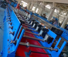 模壓橋架成型設(shè)備