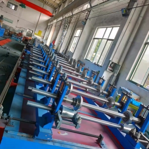 模壓橋架成型設(shè)備