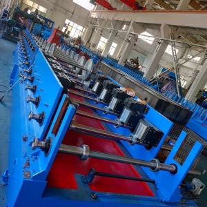 模壓橋架成型設(shè)備