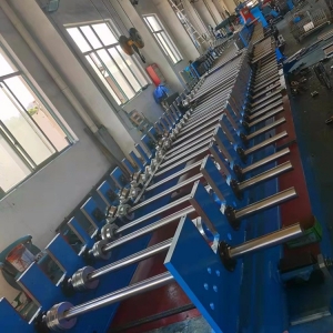 模壓橋架成型設(shè)備