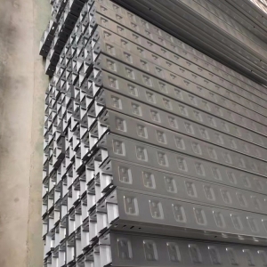 模壓橋架成型設(shè)備