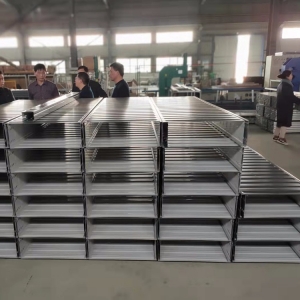 模壓橋架成型設(shè)備