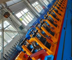 護欄板成型設(shè)備