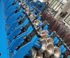 護欄板成型設(shè)備