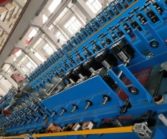 模壓橋架設(shè)備