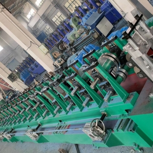 光伏支架成型機(jī)