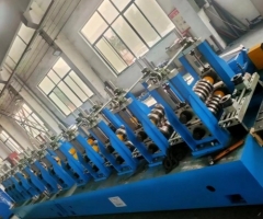 護欄板成型設(shè)備