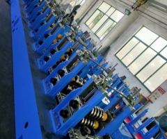 護欄板成型設(shè)備