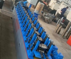 護欄板成型設(shè)備