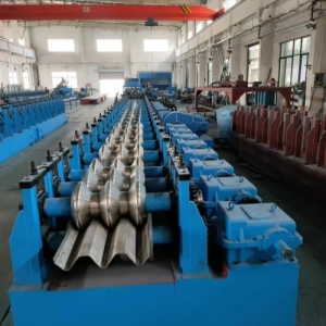 護欄板成型設(shè)備