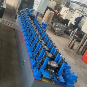 護(hù)欄板成型設(shè)備